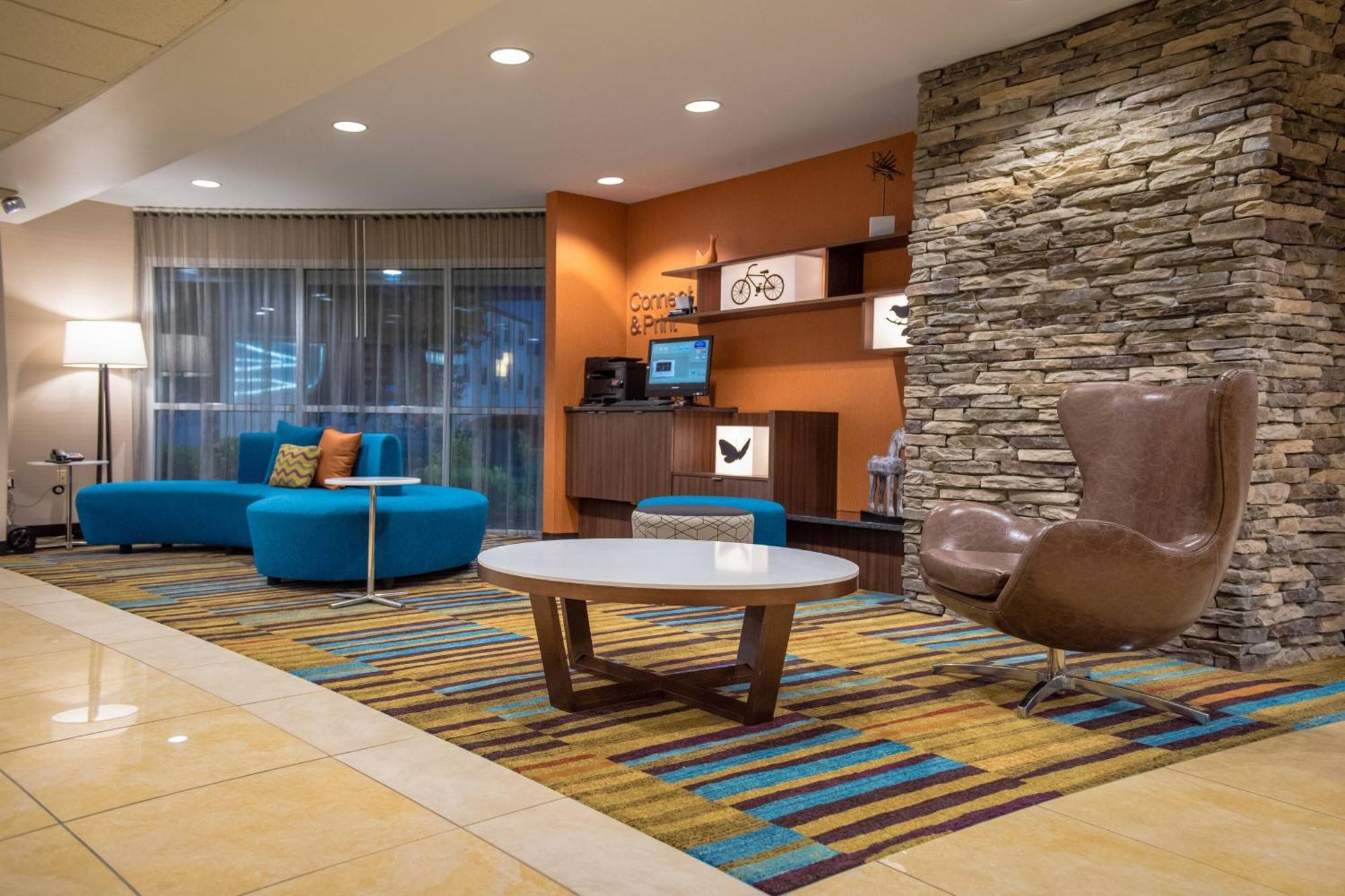 Fairfield & By Marriott Knoxville/east