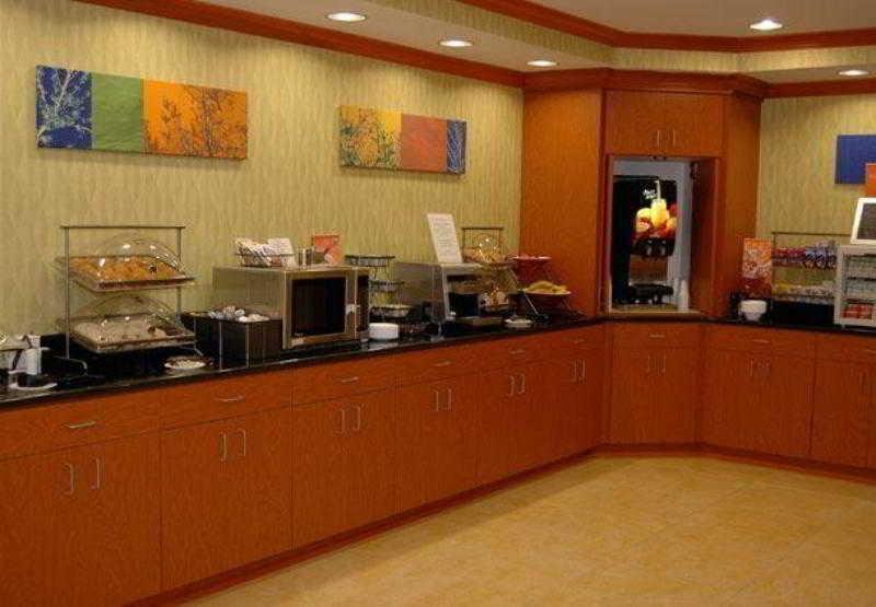 Hotel Fairfield & By Marriott Knoxville/east 3*